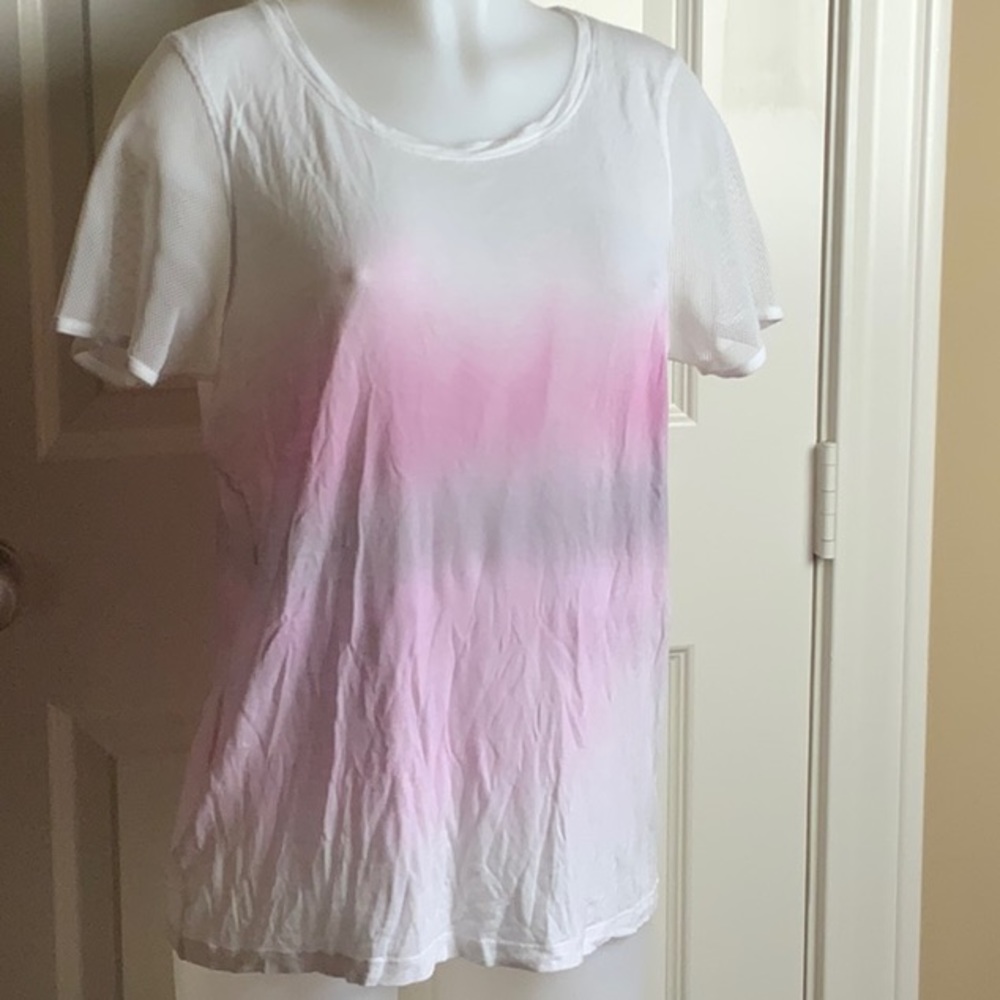 Tahari Tee
